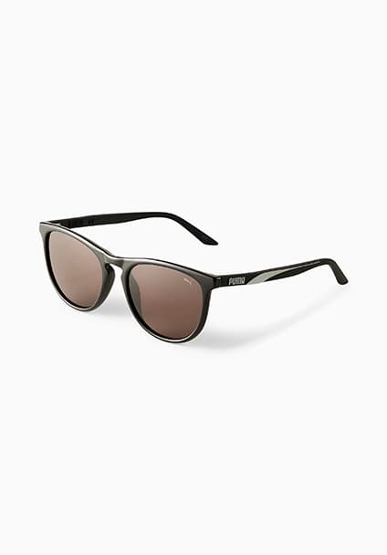 Model Retouching Before Edit ecommerce product retouching example